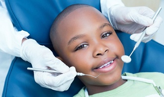little boy visiting dentist for children in Hillsboro 